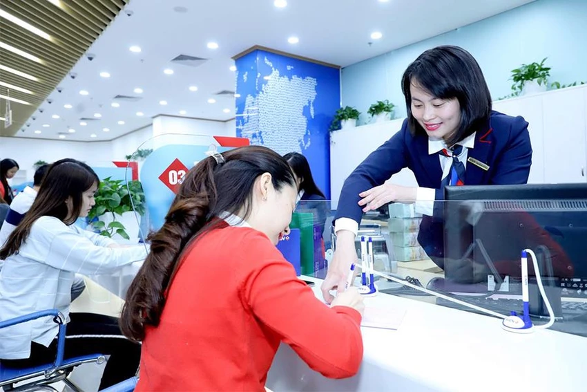 Gần đây, lãi suất đầu vào tăng cao tạo áp lực lên lãi suất cho vay. Ảnh: TL Gần đây, lãi suất đầu vào tăng cao tạo áp lực lên lãi suất cho vay. Ảnh: TL
