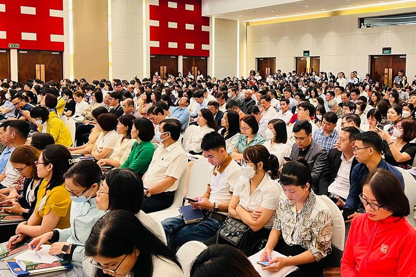 Khoảng 800 doanh nghiệp đã có mặt tại đối thoại. Ảnh: CL Khoảng 800 doanh nghiệp đã có mặt tại đối thoại. Ảnh: CL