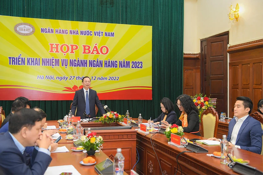 Phó Thống đốc NHNN Đào Minh Tú cam kết tiếp tục tạo điều kiện thuận lợi cho doanh nghiệp và người dân tiếp cận vốn đầy đủ và kịp thời. Ảnh: TL Phó Thống đốc NHNN Đào Minh Tú cam kết tiếp tục tạo điều kiện thuận lợi cho doanh nghiệp và người dân tiếp cận vốn đầy đủ và kịp thời. Ảnh: TL