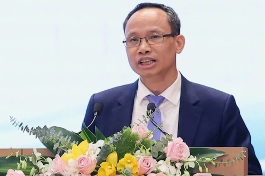TS CẤN VĂN LỰC TS CẤN VĂN LỰC