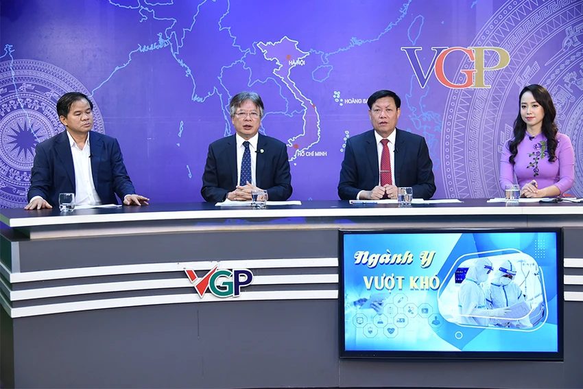 Các khách mời tại tọa đàm. Ảnh: VGP/QUANG THƯƠNG Các khách mời tại tọa đàm. Ảnh: VGP/QUANG THƯƠNG