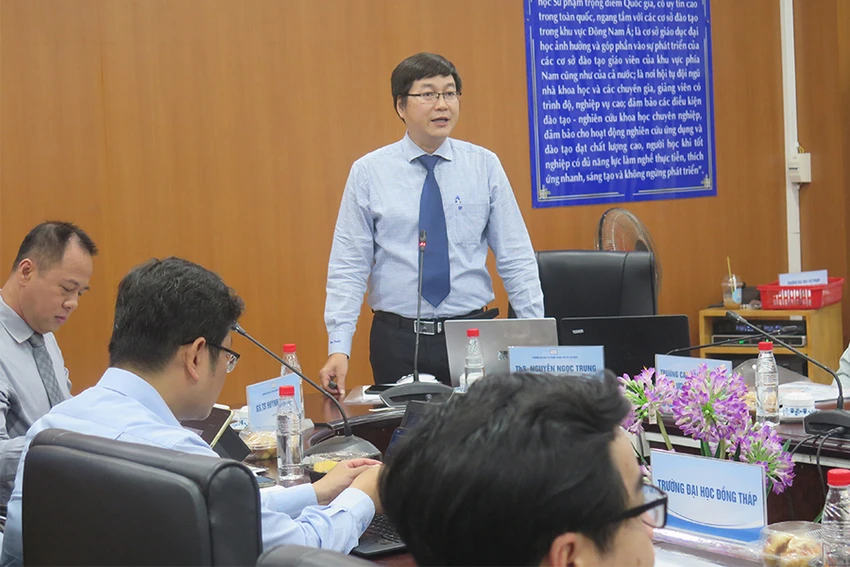 Các chuyên gia góp ý tại tọa đàm “Đánh giá năng lực chuyên biệt đáp ứng đổi mới tuyển sinh ĐH-CĐ”. Ảnh: PHẠM ANH Các chuyên gia góp ý tại tọa đàm “Đánh giá năng lực chuyên biệt đáp ứng đổi mới tuyển sinh ĐH-CĐ”. Ảnh: PHẠM ANH