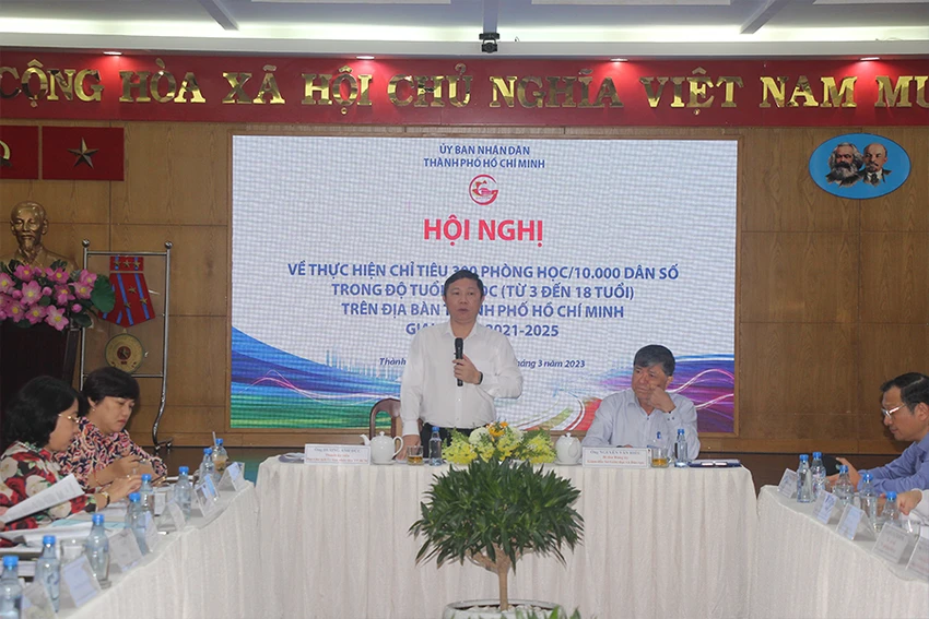Ông Dương Anh Đức, Phó Chủ tịch UBND TP, phát biểu tại hội nghị. Ảnh: N.QUYÊN Ông Dương Anh Đức, Phó Chủ tịch UBND TP, phát biểu tại hội nghị. Ảnh: N.QUYÊN