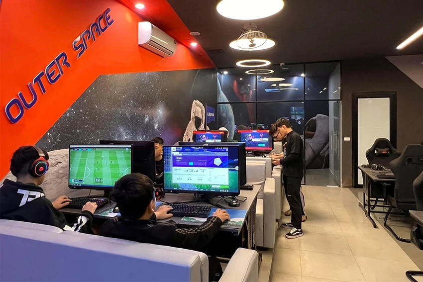 Bộ Tài chính muốn áp dụng thuế tiêu thụ đặc biệt lên game online để điều hướng tiêu dùng. Ảnh: THU HÀ Bộ Tài chính muốn áp dụng thuế tiêu thụ đặc biệt lên game online để điều hướng tiêu dùng. Ảnh: THU HÀ