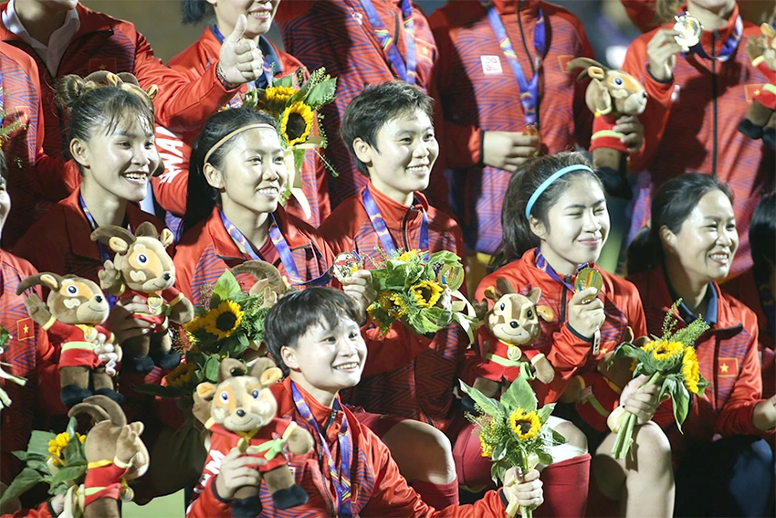 Các tuyển thủ nữ Việt Nam hướng đến bảo vệ HCV SEA Games 32, sau đó là tập huấn và thi đấu tốt tại World Cup 2023. Ảnh: ANH PHƯƠNG Các tuyển thủ nữ Việt Nam hướng đến bảo vệ HCV SEA Games 32, sau đó là tập huấn và thi đấu tốt tại World Cup 2023. Ảnh: ANH PHƯƠNG