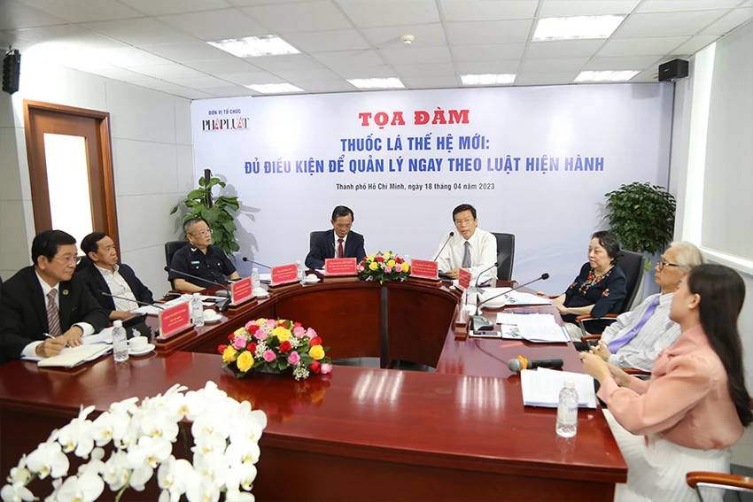 Toàn cảnh buổi tọa đàm “Thuốc lá thế hệ mới: Đủ điều kiện để quản lý ngay theo luật hiện hành”. Ảnh: HOÀNG GIANG Toàn cảnh buổi tọa đàm “Thuốc lá thế hệ mới: Đủ điều kiện để quản lý ngay theo luật hiện hành”. Ảnh: HOÀNG GIANG