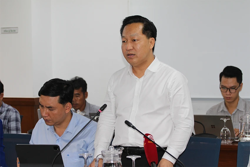 Chủ tịch UBND TP Thủ Đức Hoàng Tùng phát biểu tại buổi họp báo. Ảnh: BẢO PHƯƠNG Chủ tịch UBND TP Thủ Đức Hoàng Tùng phát biểu tại buổi họp báo. Ảnh: BẢO PHƯƠNG