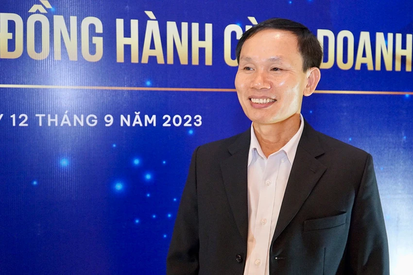 Ông NGUYỄN DUY HƯNG Ông NGUYỄN DUY HƯNG