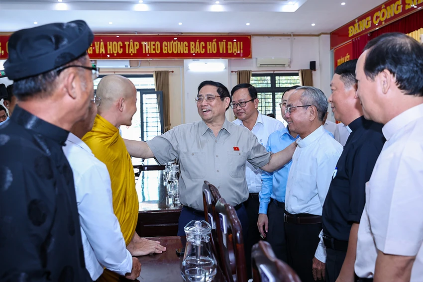 w-p5-anh-mau-lam-viec-can-tho.jpg