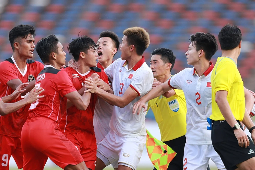 w-2-p15-baichinh-troussier-thangindo-vn-indonesia-950-9434.jpg