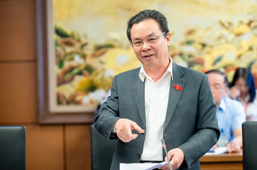 Giá nhà đất tăng phi mã