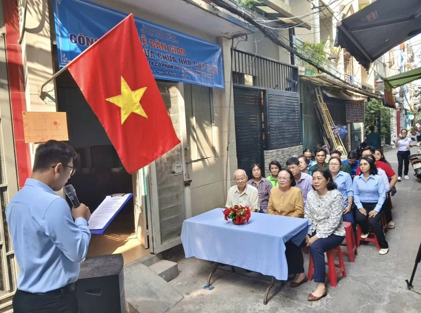 P13_Nguoi-co-cong_h1.jpeg