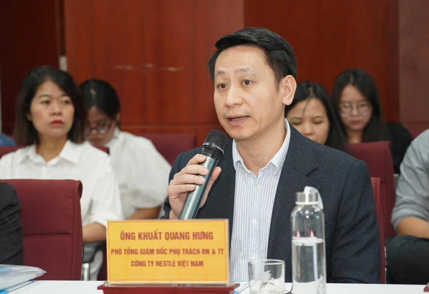 P10-11_anh1.jpg