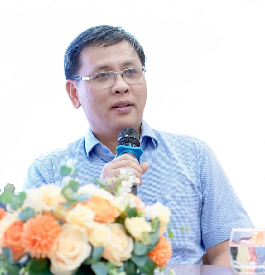P8-9-TS Phạm Trần Hải.jpg