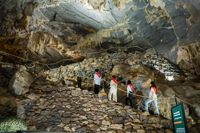 hang 7 tầng