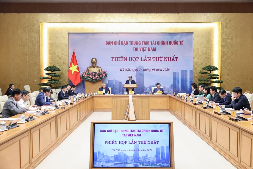 Thủ tướng Chính phủ Phạm Minh Chính, Trưởng ban Chỉ đạo trung tâm tài chính quốc tế tại Việt Nam, chủ trì Phiên họp thứ nhất của Ban Chỉ đạo. Ảnh: VGP