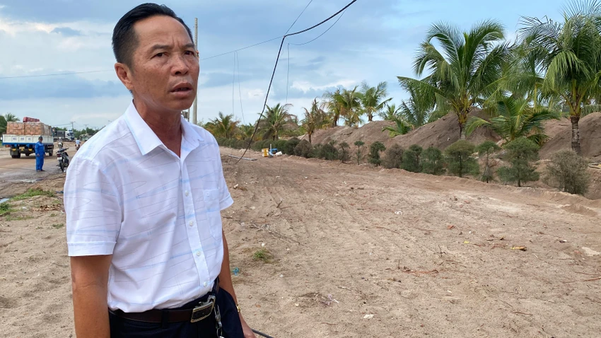 Khu đất do ông Trần Văn Thọ (ngụ ấp Đường Bào, xã Dương Tơ, thành phố Phú Quốc) khai khẩn bị thu hồi giao cho doanh nghiệp thuê. Ảnh: NĐ Khu đất do ông Trần Văn Thọ (ngụ ấp Đường Bào, xã Dương Tơ, thành phố Phú Quốc) khai khẩn bị thu hồi giao cho doanh nghiệp thuê. Ảnh: NĐ