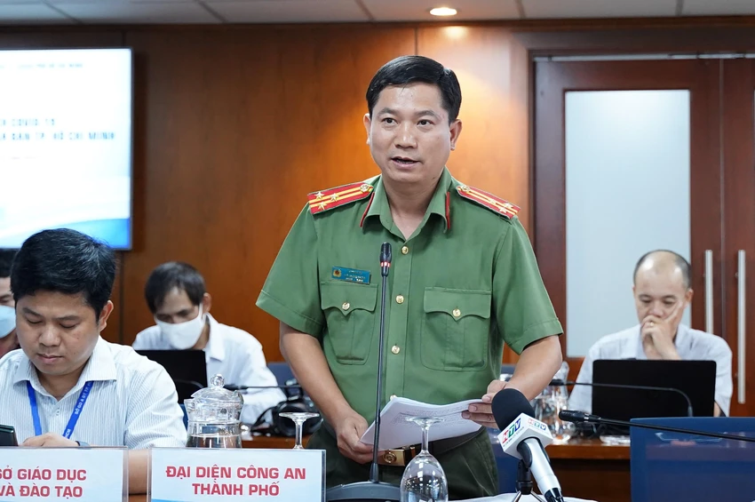 Thượng tá Lê Mạnh Hà, Phó Trưởng phòng tham mưu (PV01), Công an TP.HCM cung cấp thông tin tại họp báo. Ảnh: HUỲNH THƠ Thượng tá Lê Mạnh Hà, Phó Trưởng phòng tham mưu (PV01), Công an TP.HCM cung cấp thông tin tại họp báo. Ảnh: HUỲNH THƠ