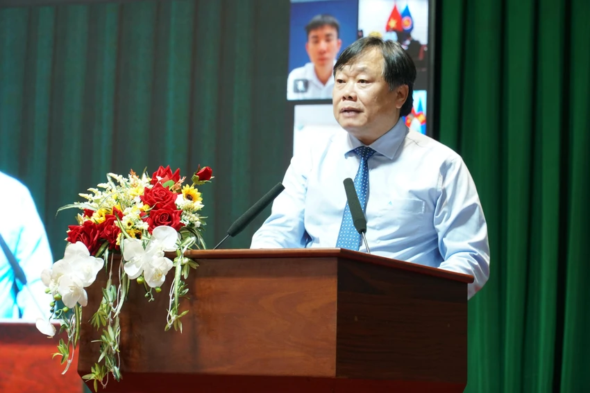 PGS.TS Nguyễn Quốc Dũng, Giám đốc Học viện Chính trị Khu vực II phát biểu khai mạc. Ảnh: BẢO PHƯƠNG PGS.TS Nguyễn Quốc Dũng, Giám đốc Học viện Chính trị Khu vực II phát biểu khai mạc. Ảnh: BẢO PHƯƠNG