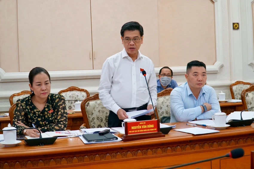 Ông Nguyễn Văn Dũng, Phó Chủ tịch HĐND TP.HCM phát biểu kết luận tại buổi giám sát. Ảnh: BẢO PHƯƠNG giám sát UBND TP.HCM về việc thực hiện chủ đề năm 2022