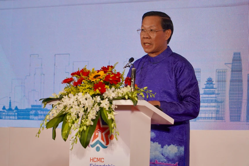 Chủ tịch Phan Văn Mãi phát biểu tại sự kiện. Ảnh: BẢO PHƯƠNG Chủ tịch Phan Văn Mãi phát biểu tại sự kiện. Ảnh: BẢO PHƯƠNG