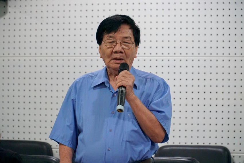 TS Nguyễn Hữu Nguyên nêu ý kiến tại hội thảo. Ảnh: BẢO PHƯƠNG TS Nguyễn Hữu Nguyên nêu ý kiến tại hội thảo. Ảnh: BẢO PHƯƠNG
