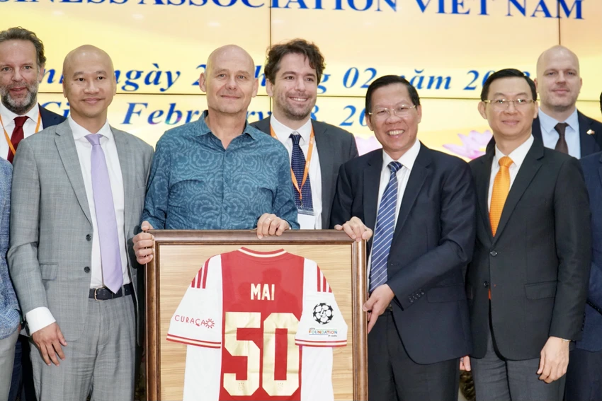 Các đại biểu tại tọa đàm. Ảnh: BẢO PHƯƠNG Các đại biểu tại tọa đàm. Ảnh: BẢO PHƯƠNG