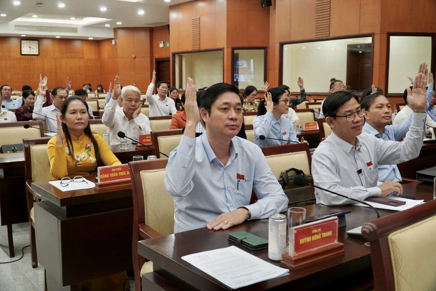 Bà Phan Thị Thắng thôi làm đại biểu HĐND TP.HCM ảnh 2 Bà Phan Thị Thắng thôi làm đại biểu HĐND TP.HCM ảnh 2