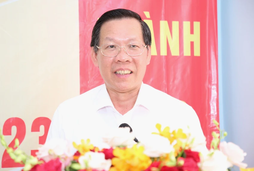 chu-tich-ubnd-tphcm-phan-van-mai-3.jpg