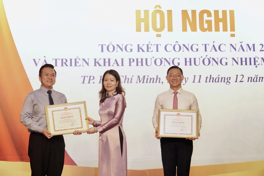 ngoại giao
