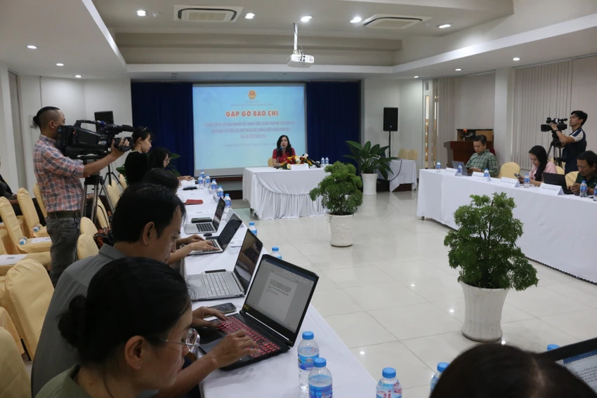 hoi-nghi-nguoi-viet-nam-o-nuoc-ngoai-toan-the-gioi-2.jpg