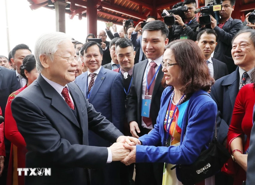 ttxvn-tong-bi-thu-nguyen-phu-trong-xuan-que-huong-2107-2-8306.jpg