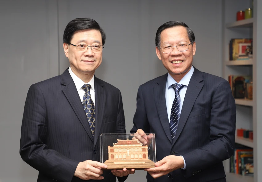 doanh-nghiep-hong-kong-7.jpg