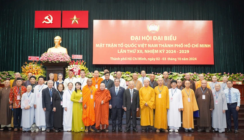 dai-hoi-dai-bieu-mttq-viet-nam-tp-4.jpg
