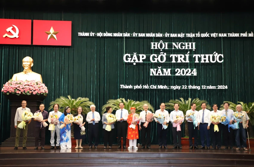 doi-ngu-tri-thuc-4-3845.jpg