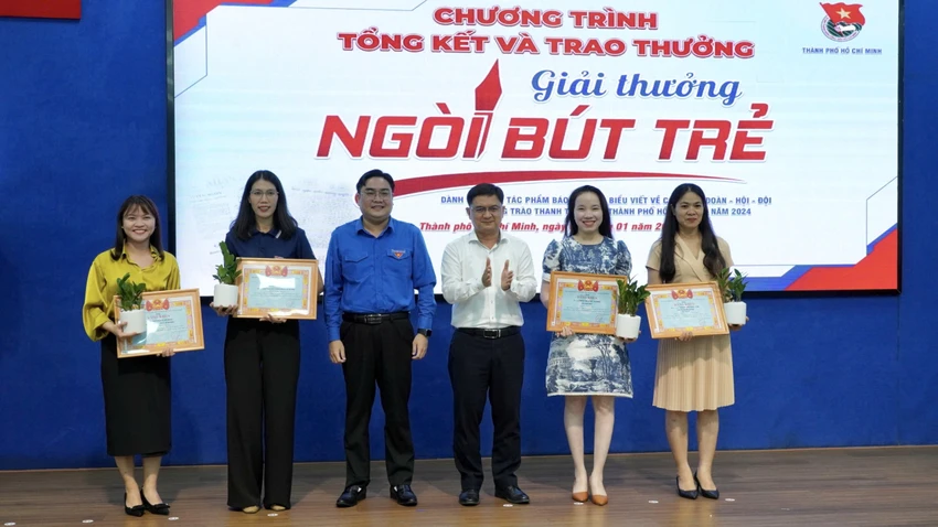 ngoi-but-tre-nam-2024-3.jpg