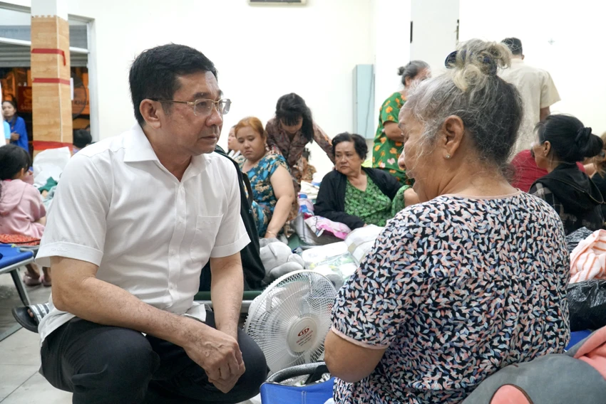 vu-chay-hem-42-tran-dinh-xu-4.JPG