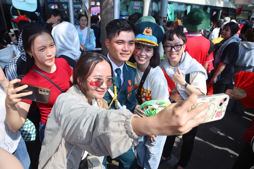 tong-duyet-dai-le-30-4-11.jpg