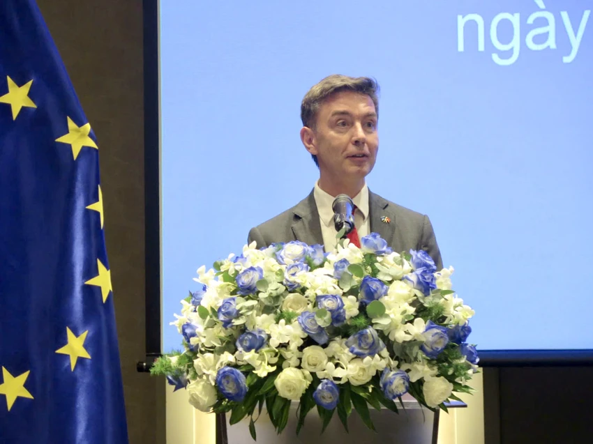 hop-tac-voi-EU-1.jpg