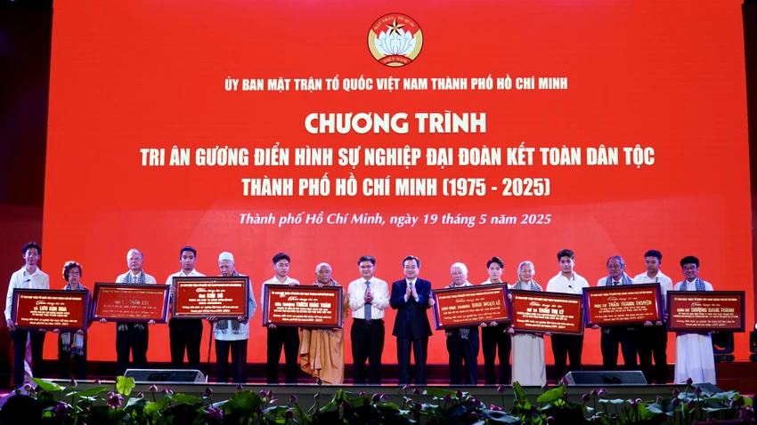 bi-thu-nguyen-van-nen-8.JPG