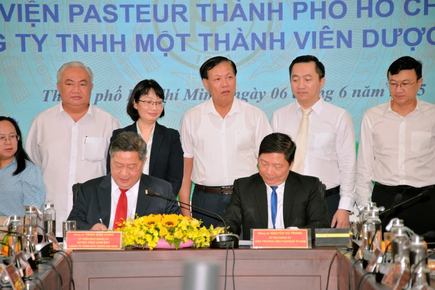 thu-truong-thuong-truc-bo-y-te-3.jpg