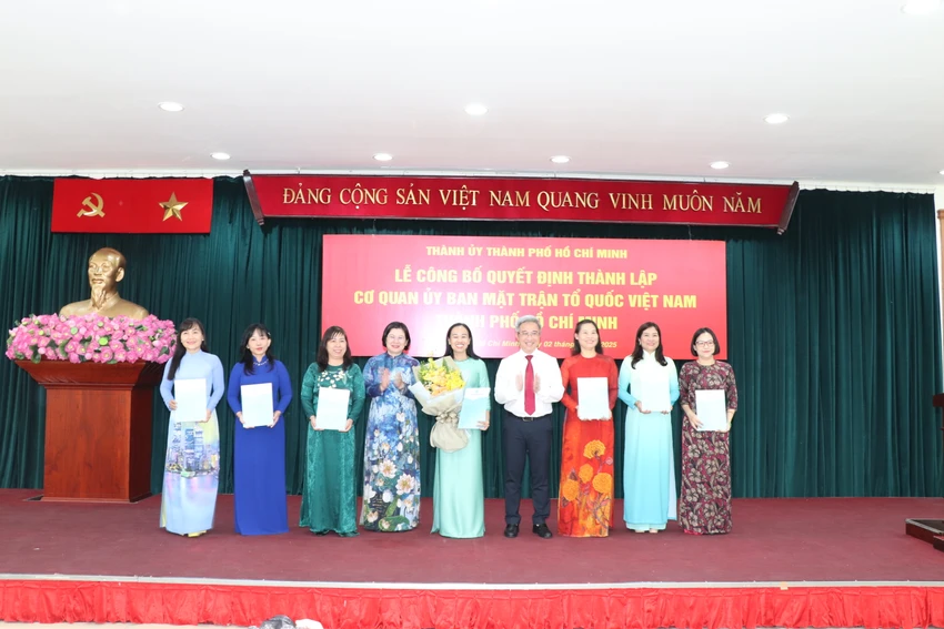 uy-ban-mttq-viet-nam-tp-9.JPG