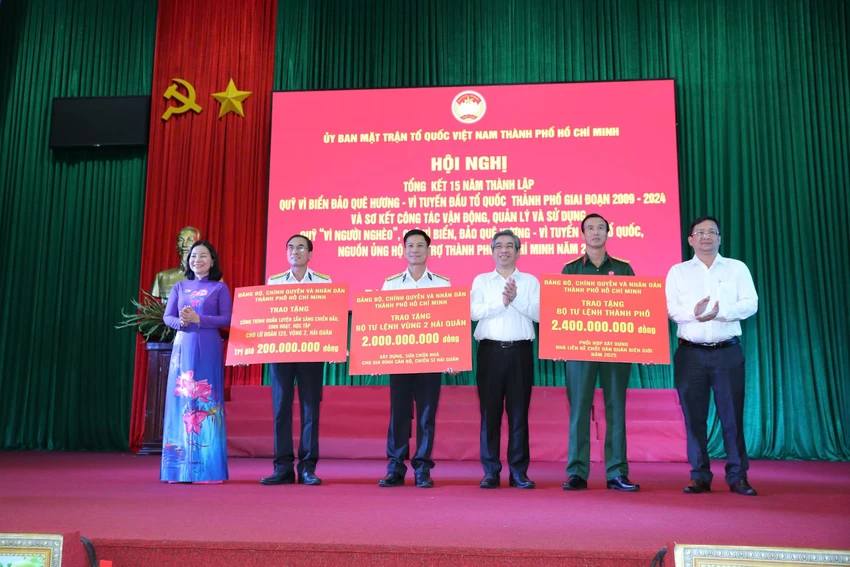 vi-bien-dao-que-huong-16.jpg