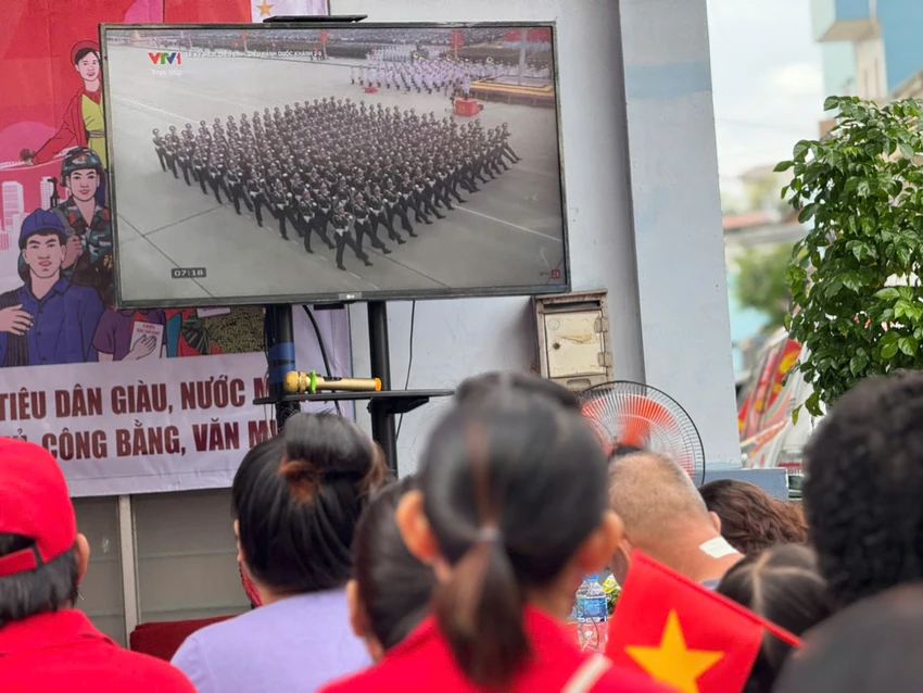 ngay-hoi-non-song-13.jpg
