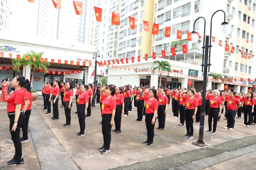 ngay-hoi-non-song-18.jpg