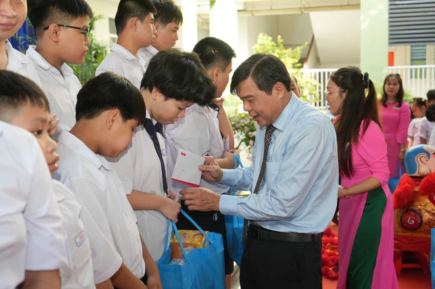nguyen-phuoc-loc-6.jpg