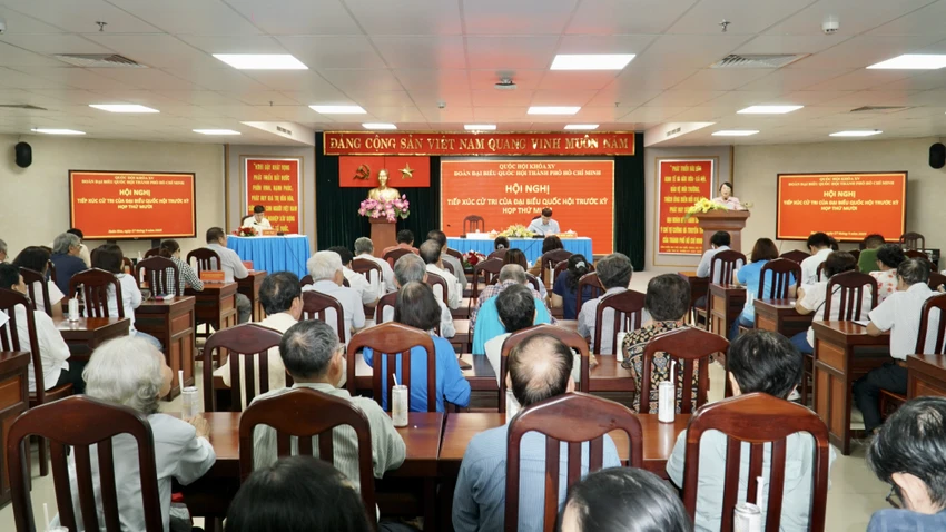 van-phong-cong-chung-1.JPG