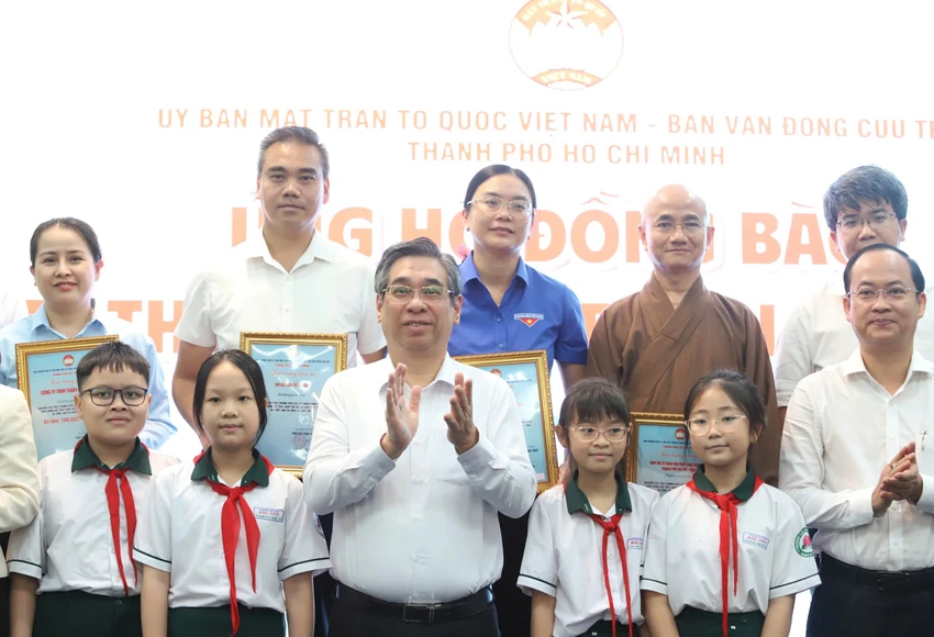 dong-bao-bi-thiet-hai-2.jpg