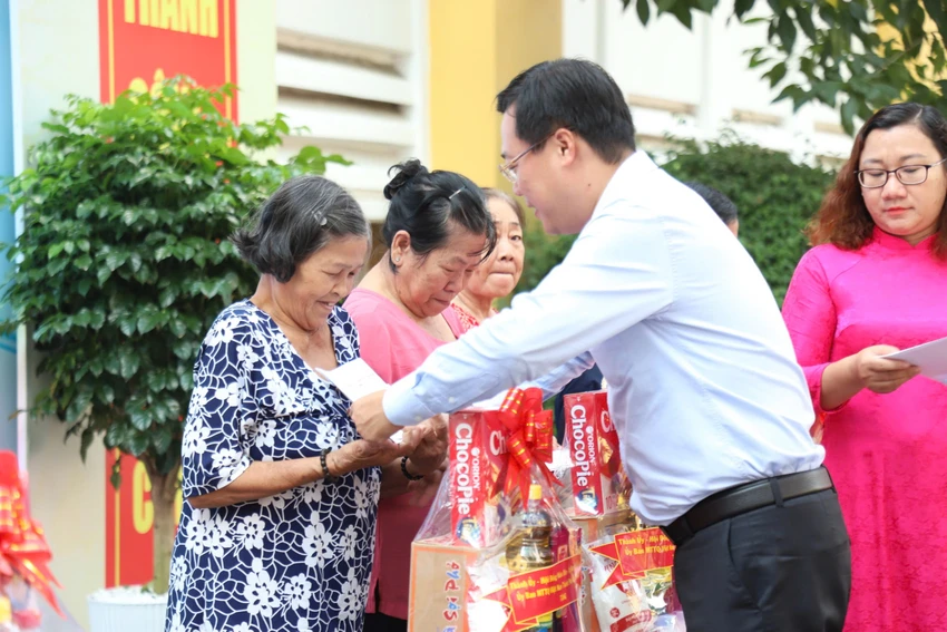 ngay-hoi-dai-doan-ket-4.jpg