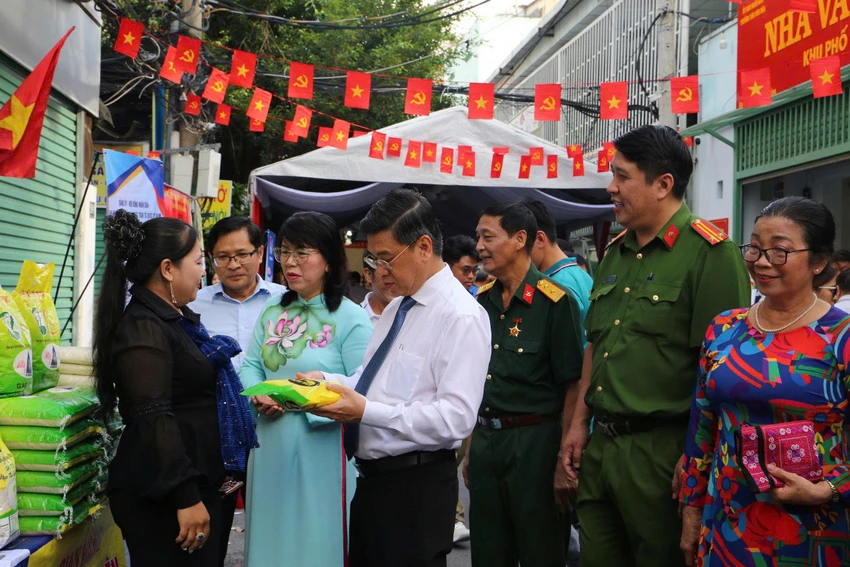 ngay-hoi-dai-doan-ket-4.jpg